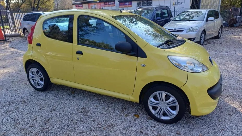 PEUGEOT 107 -