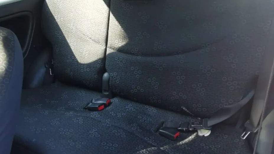 TOYOTA Yaris -