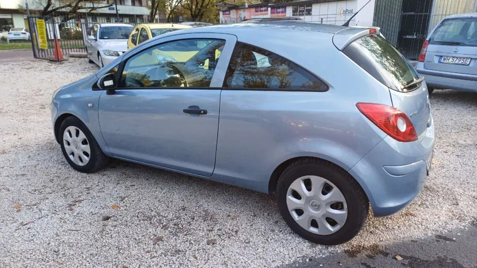 OPEL Corsa -