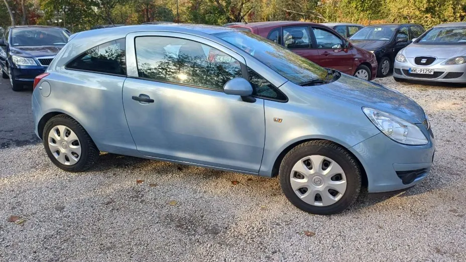 OPEL Corsa -