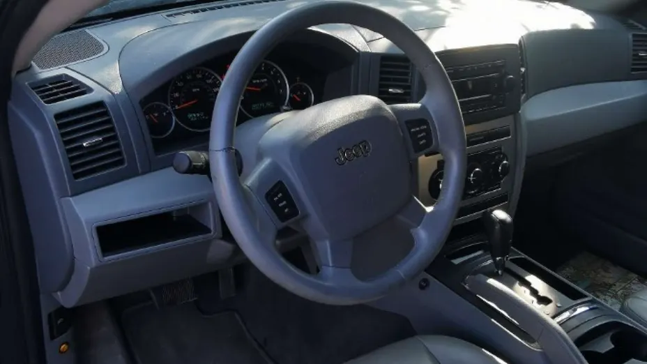 JEEP Grand Cherokee -