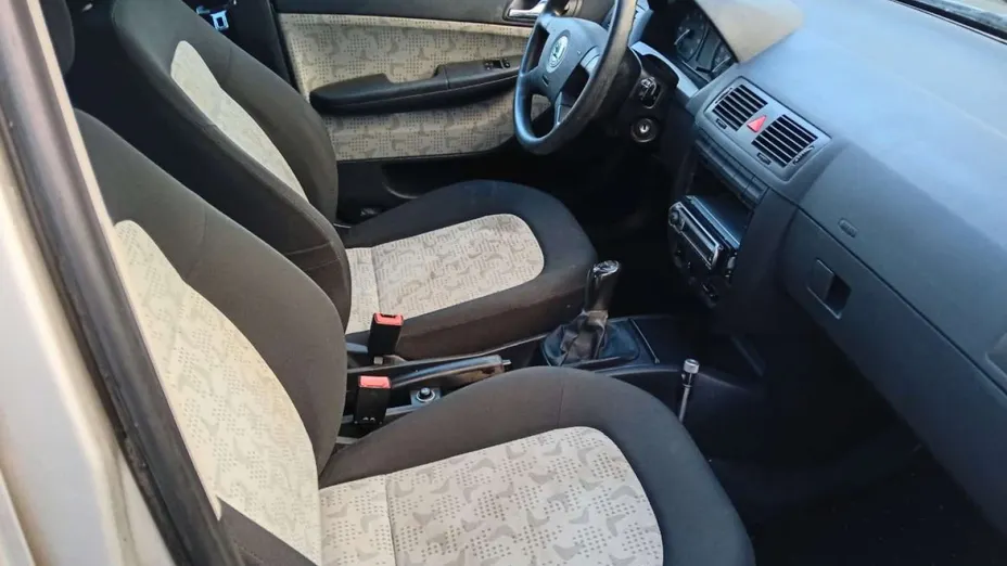 SKODA Fabia -