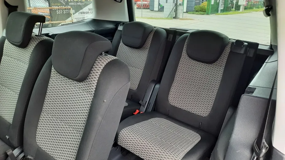 VOLKSWAGEN Sharan -