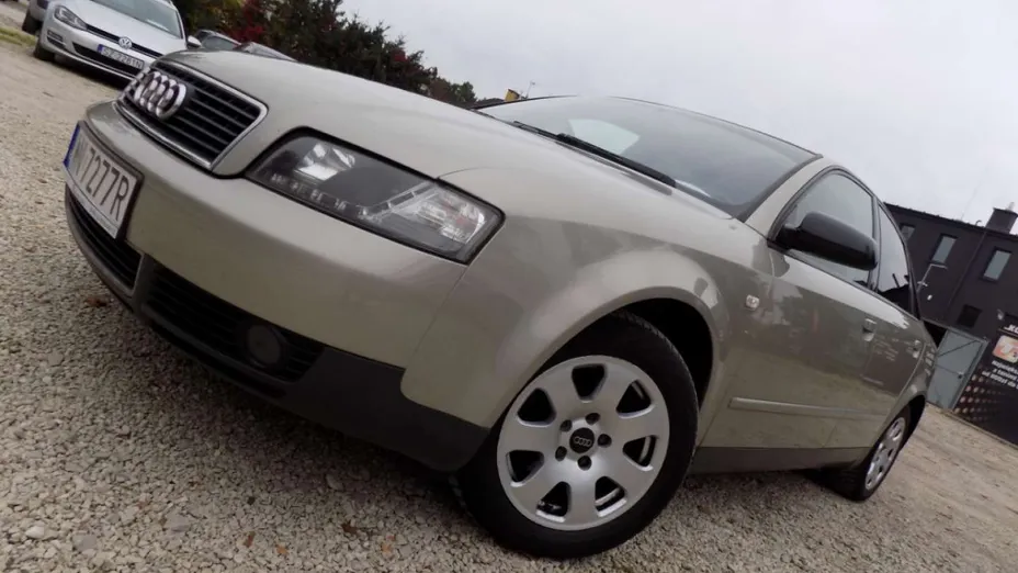 AUDI A4 -