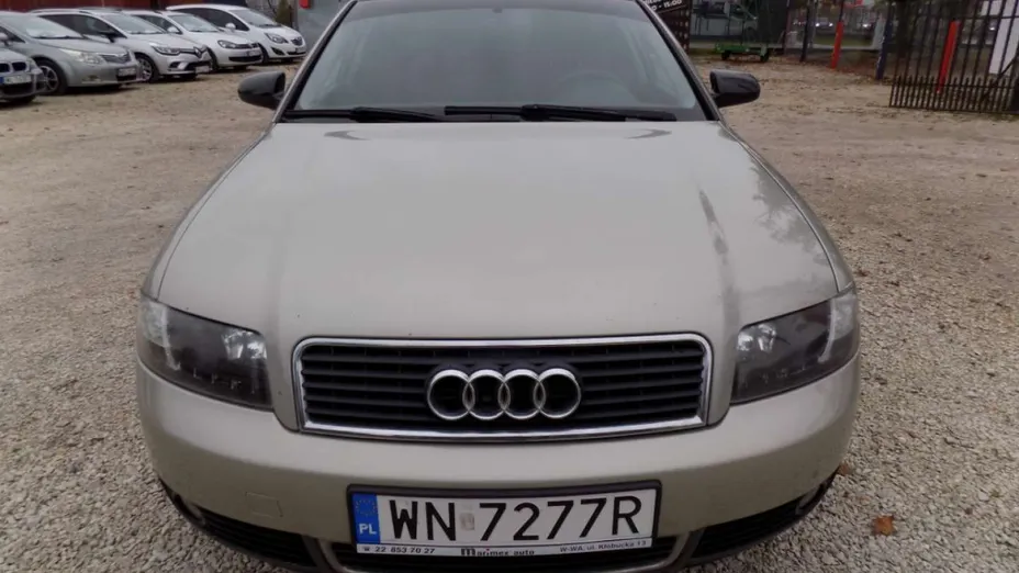 AUDI A4 -