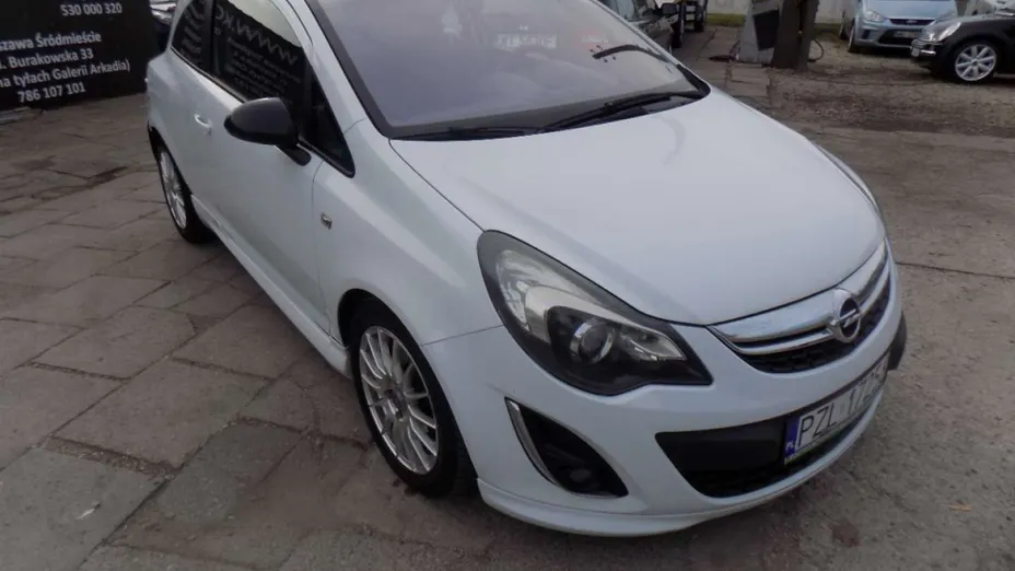 OPEL Corsa -