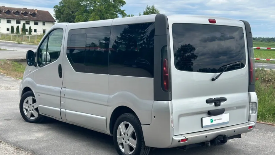OPEL Vivaro -