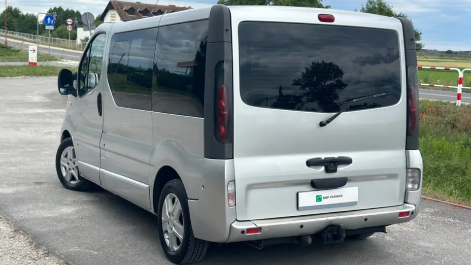 OPEL Vivaro -
