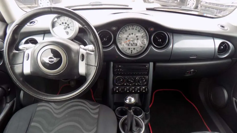 MINI One -