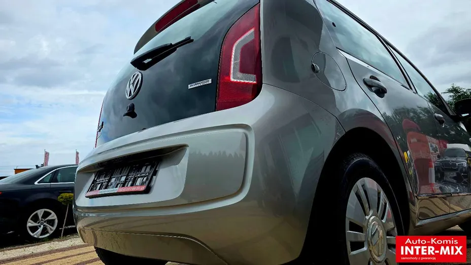 VOLKSWAGEN up! -