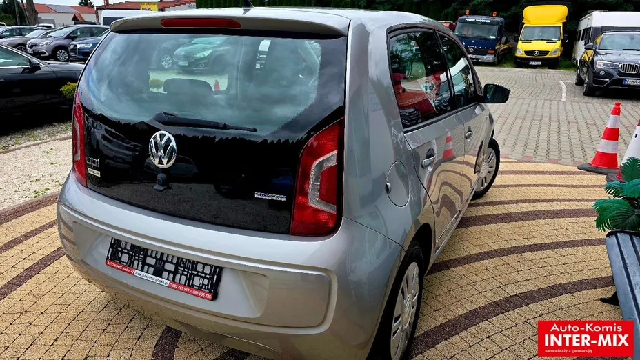 VOLKSWAGEN up! -