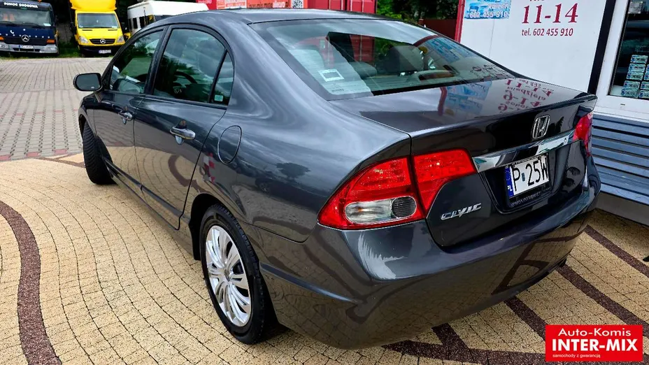 HONDA Civic -