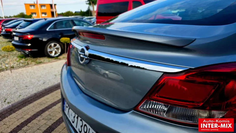 OPEL Insignia -