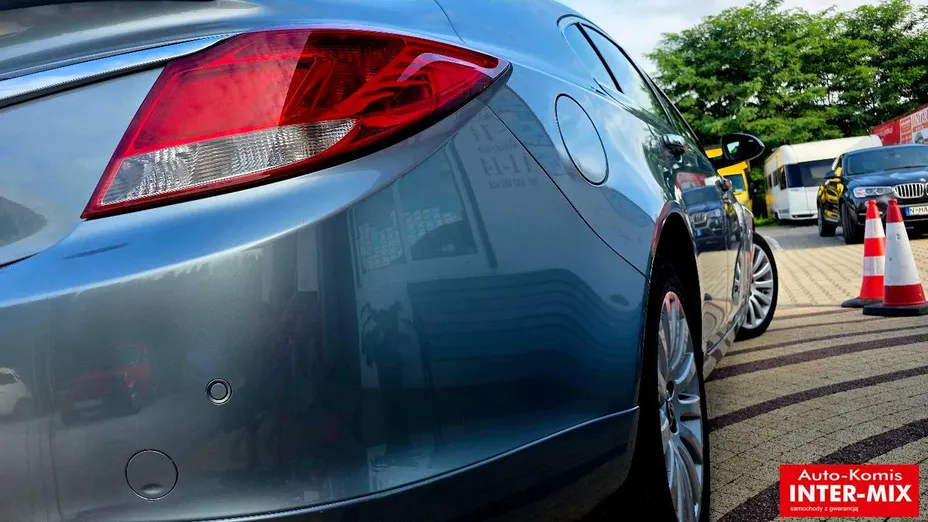 OPEL Insignia -
