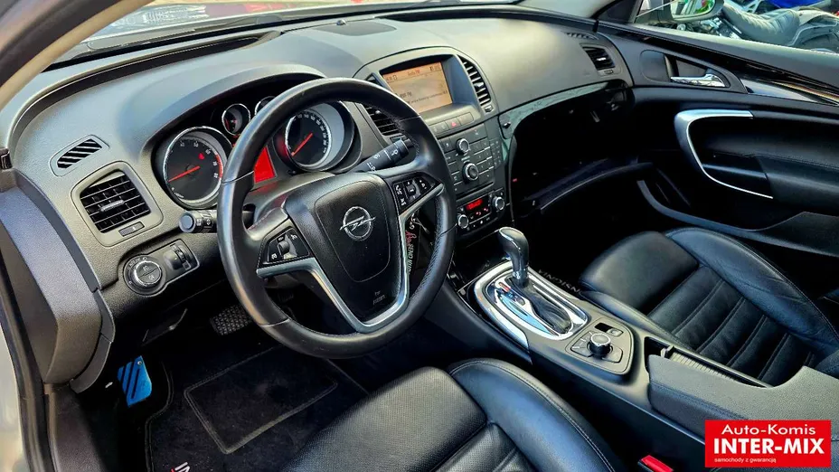 OPEL Insignia -