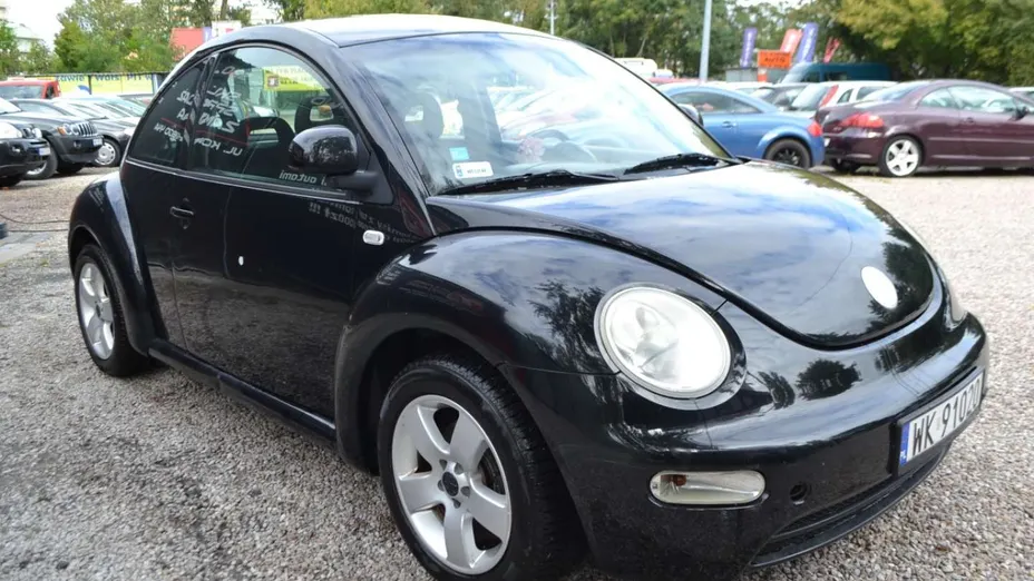VOLKSWAGEN New Beetle -
