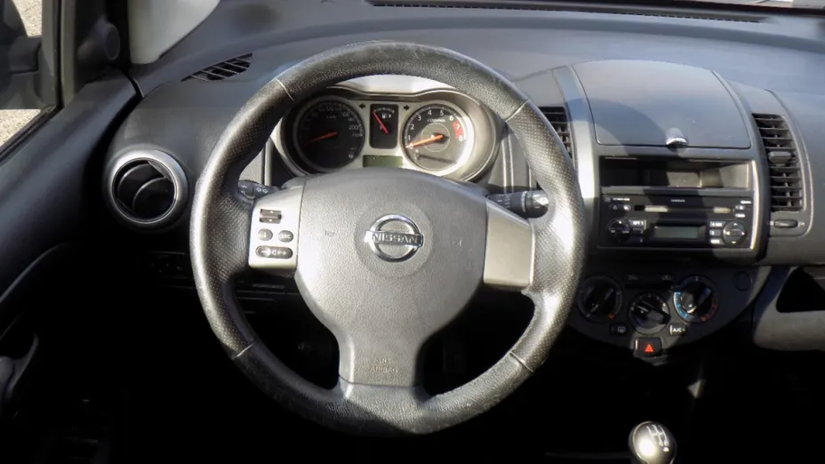 NISSAN Note -