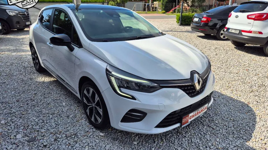 RENAULT Clio -