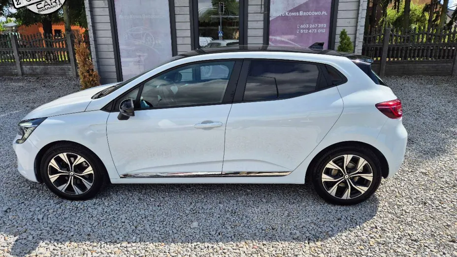 RENAULT Clio -