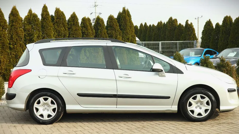 PEUGEOT 308 -