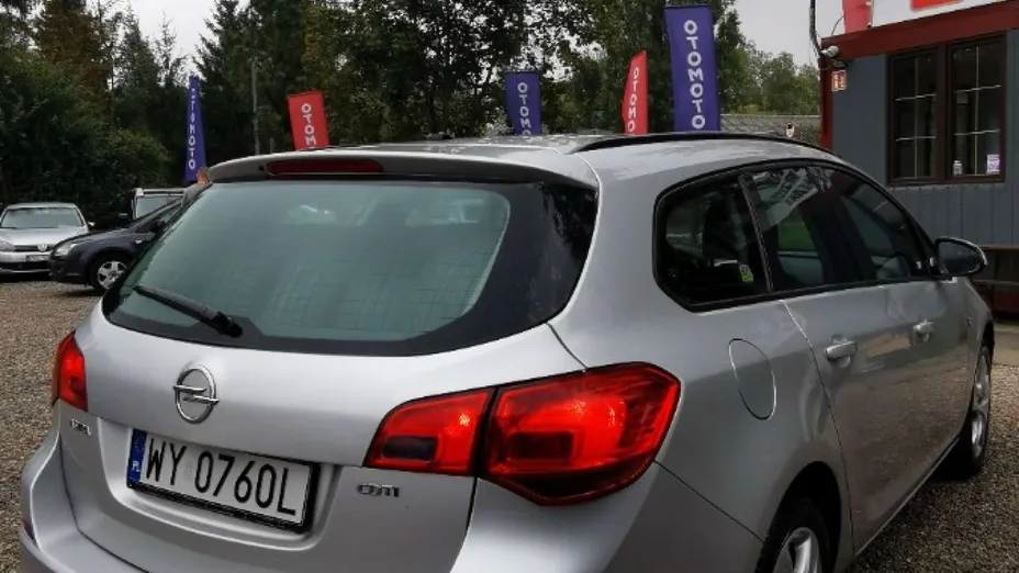 OPEL Astra -