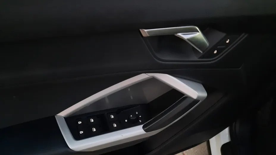 AUDI Q3 -