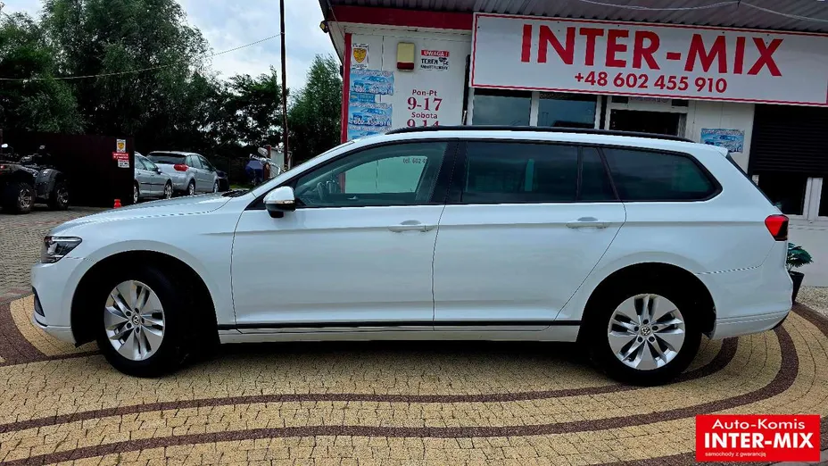 VOLKSWAGEN Passat -
