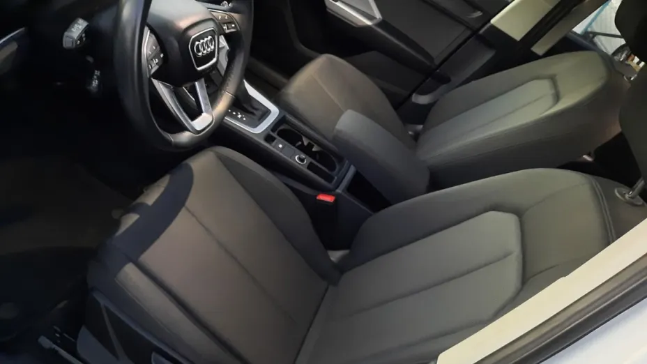 AUDI Q3 -