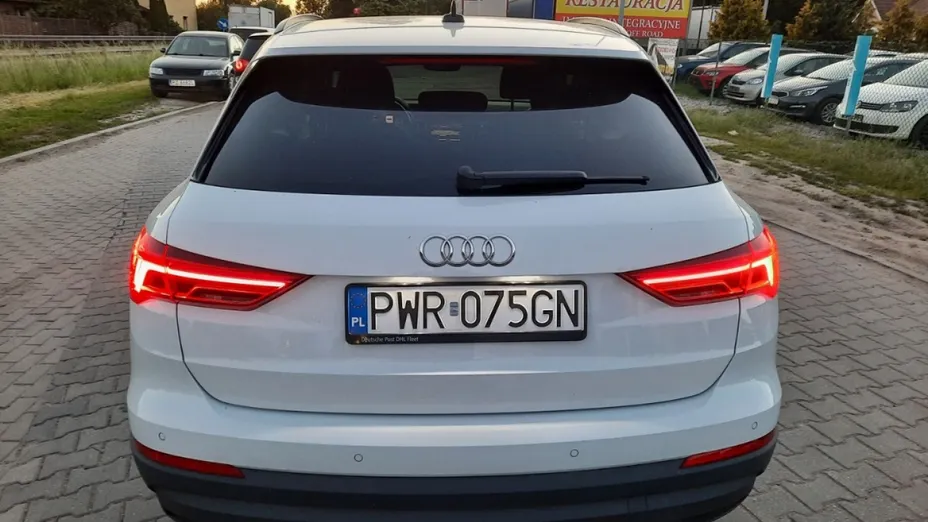 AUDI Q3 -