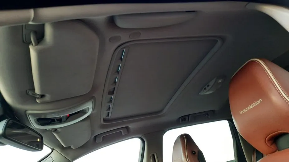 VOLVO XC70 -
