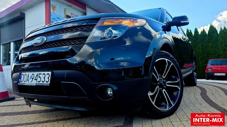 FORD Explorer -