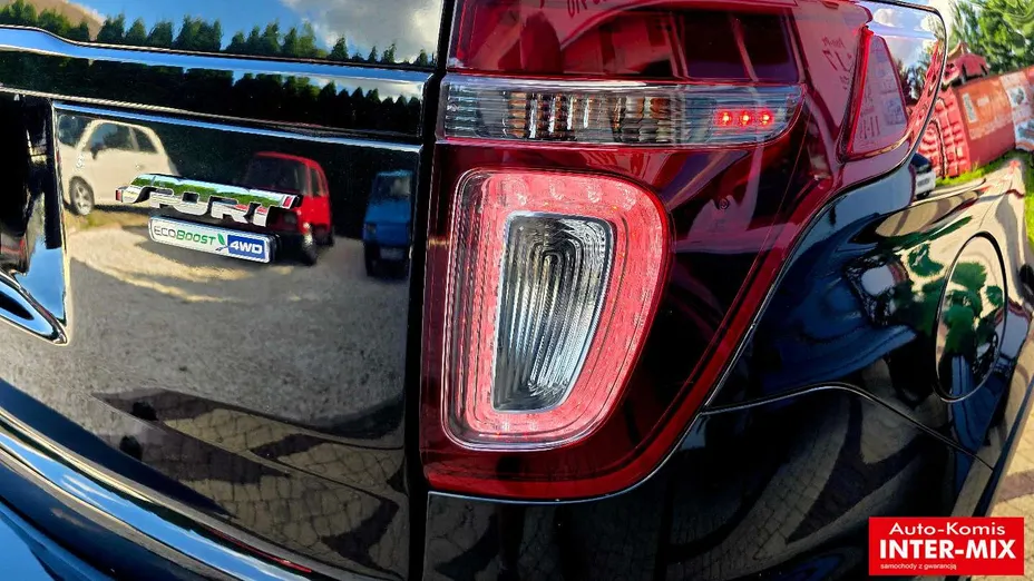 FORD Explorer -