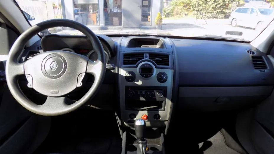 RENAULT Megane -