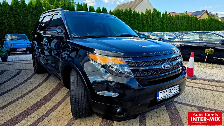 FORD Explorer -