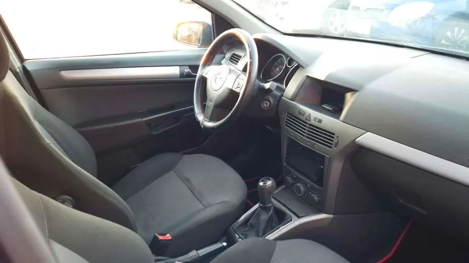 OPEL Astra -