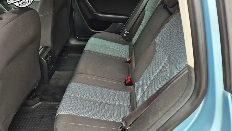 VOLKSWAGEN Passat -