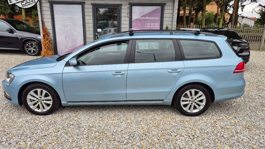 VOLKSWAGEN Passat -