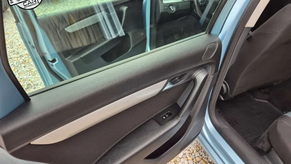 VOLKSWAGEN Passat -