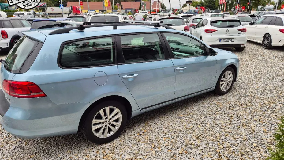 VOLKSWAGEN Passat -