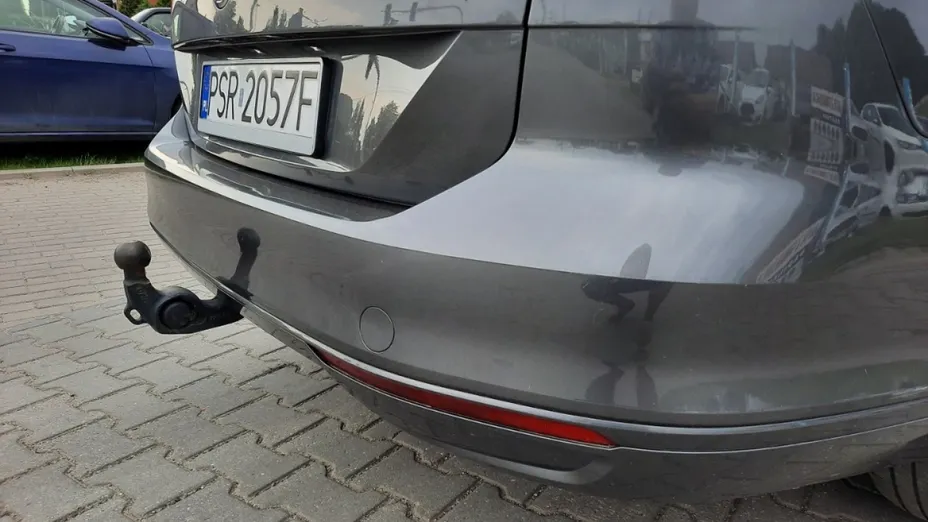 VOLKSWAGEN Passat -