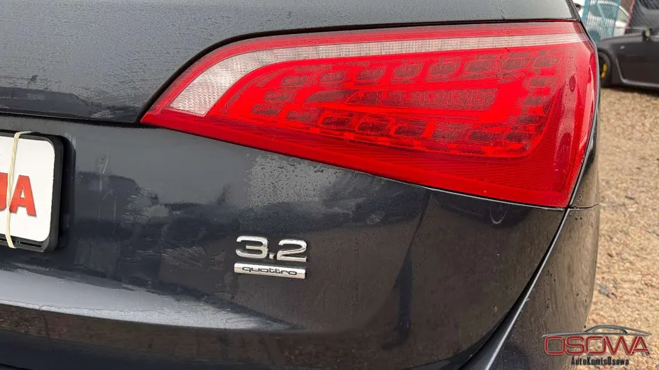 AUDI Q5 -