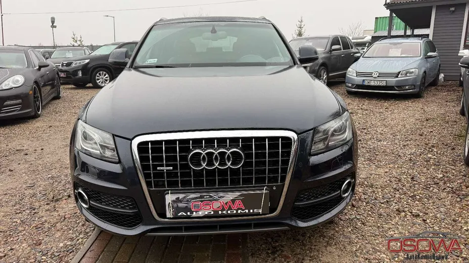 AUDI Q5 -