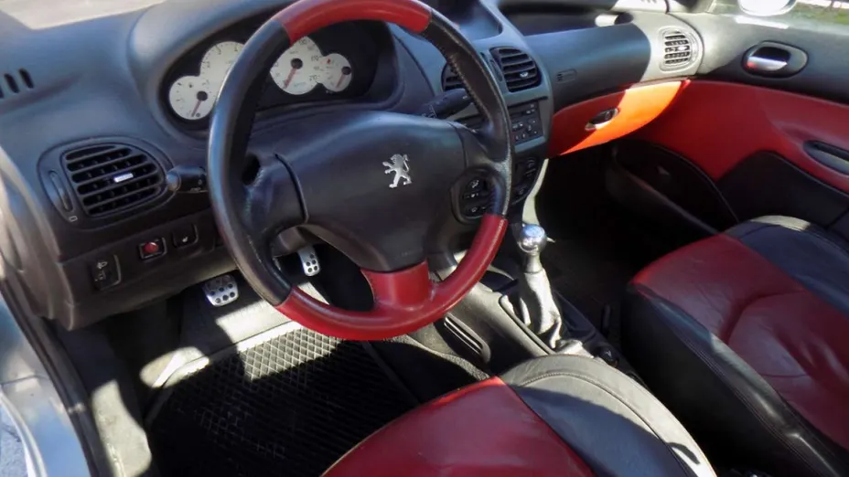 PEUGEOT 206 -