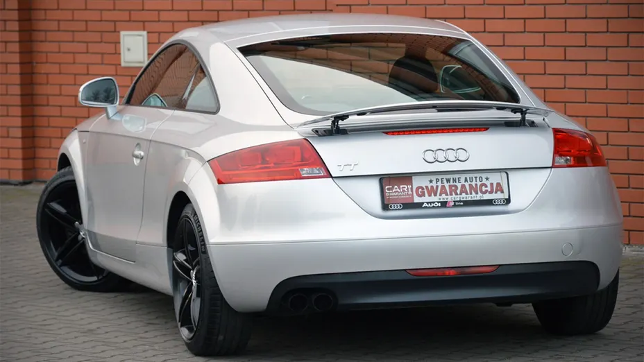 AUDI TT -