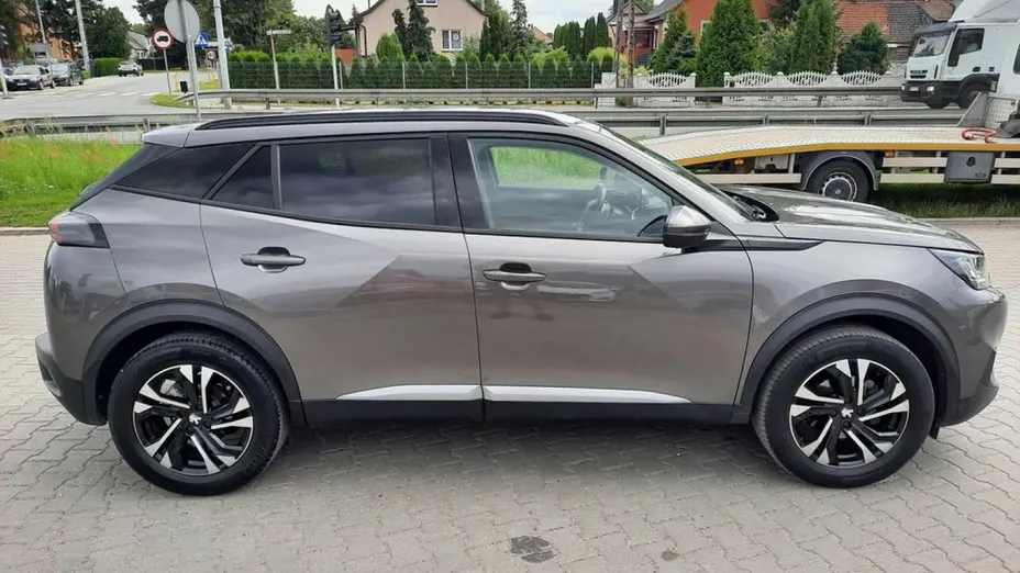 PEUGEOT 2008 -