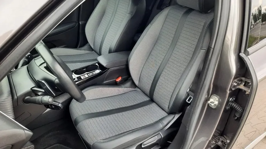 PEUGEOT 2008 -