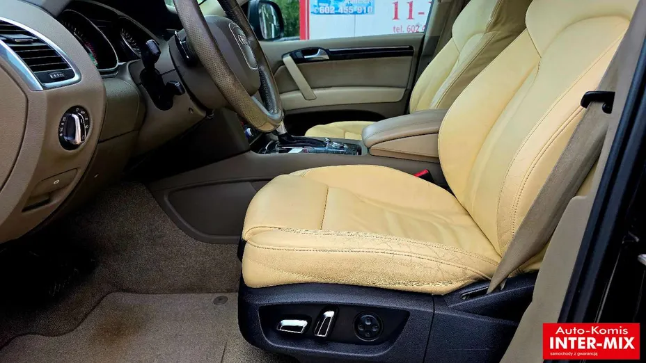 AUDI Q7 -