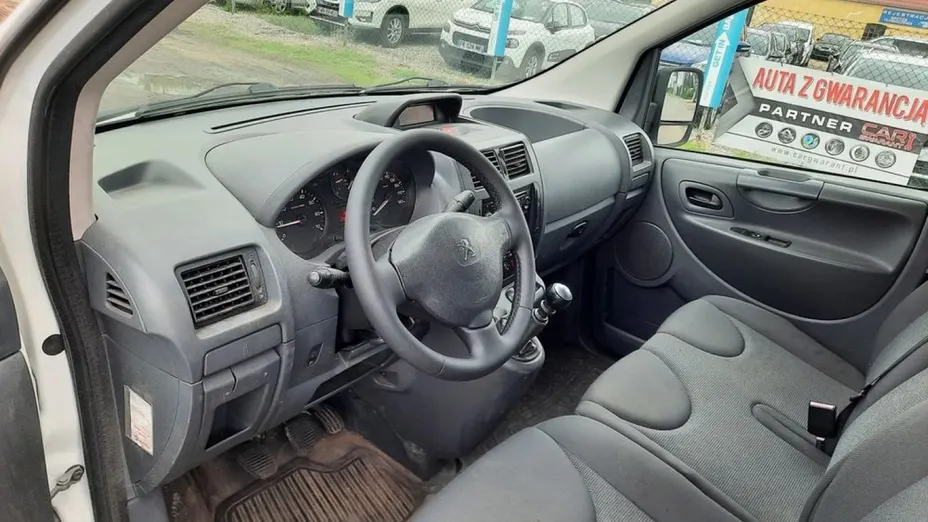 PEUGEOT Expert -