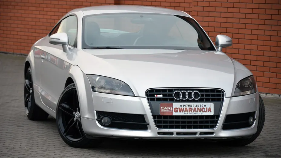 AUDI TT -