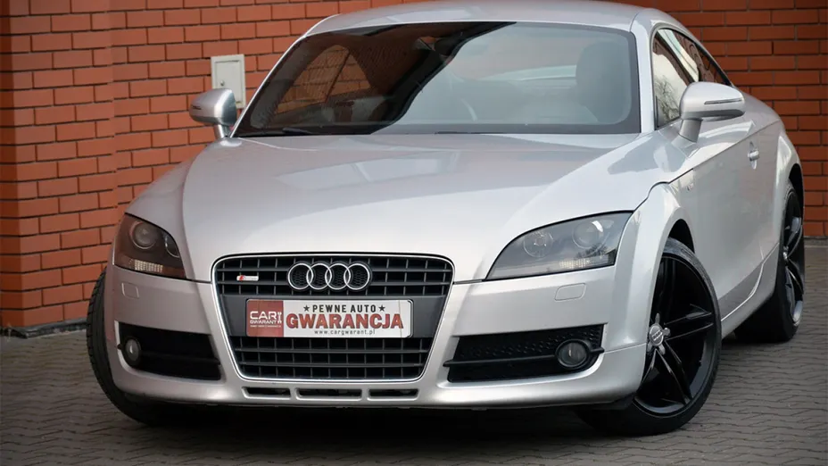 AUDI TT -